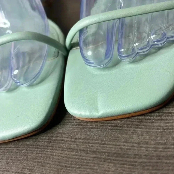 Marc Fisher Block Heeled Ankle Strapped Sandals Size 10M - Picture 7 of 11